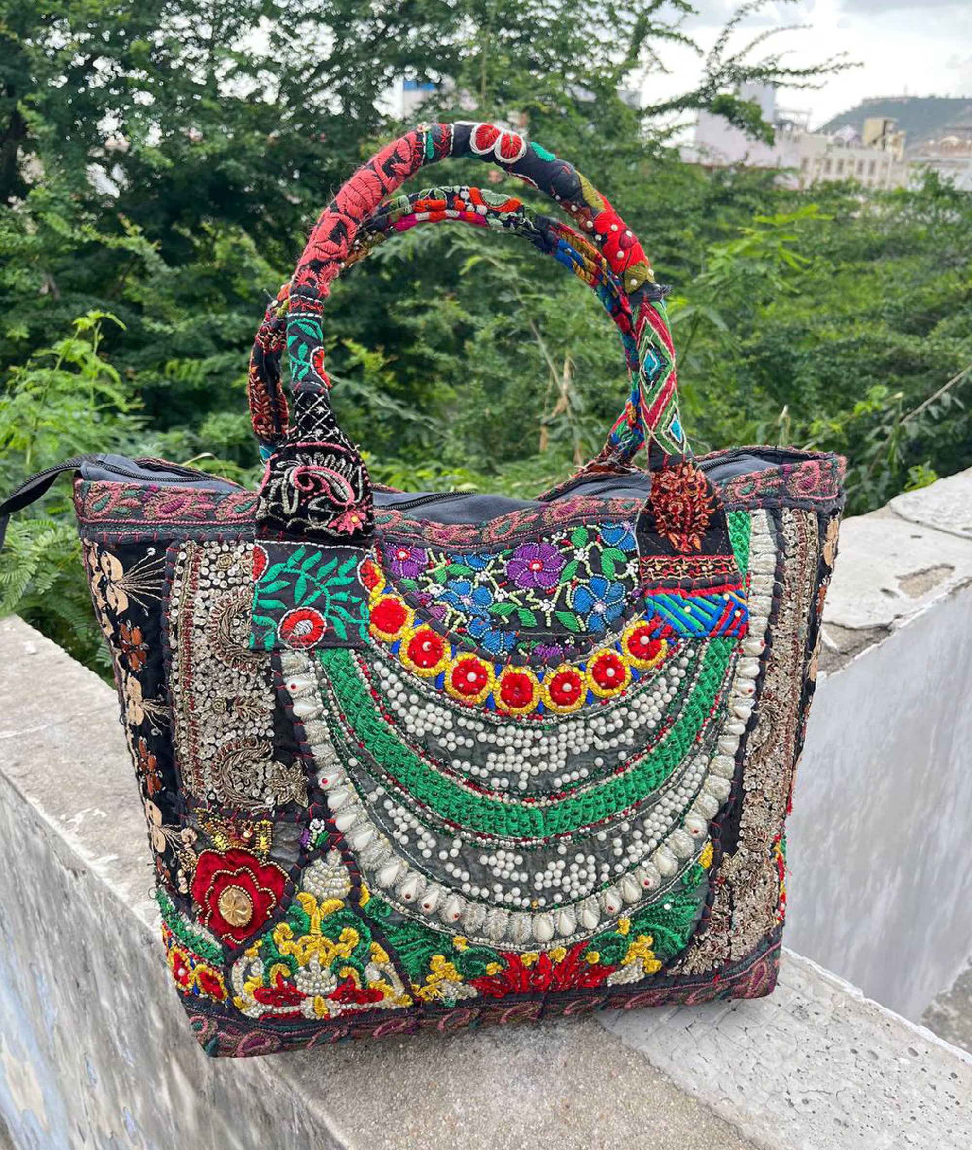 Black Indian shoulder bag Patchwork Embroidered Shopping Bag