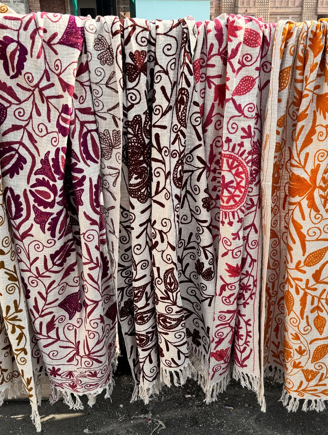 Bhawana Handicrafts Cotton Suzani throw